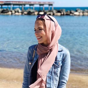 Meet your Posher, Laura